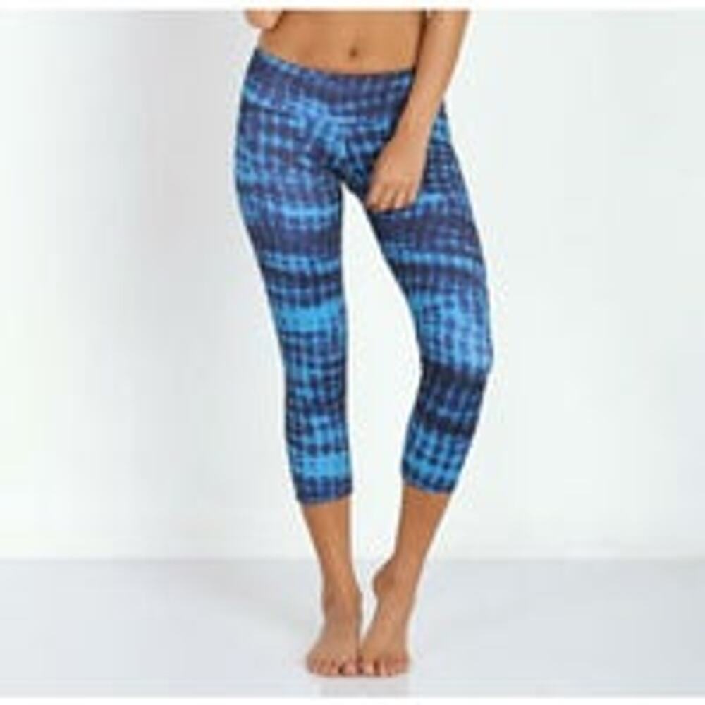 Onzie Blue Teal Tie Dye Sophy Capri Leggings Size S/M - Picture 2 of 7